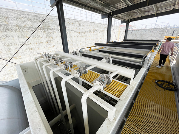 Efficient-Dissolved-Air-Flotation-Equipment-for-Treating-Contaminated-Water